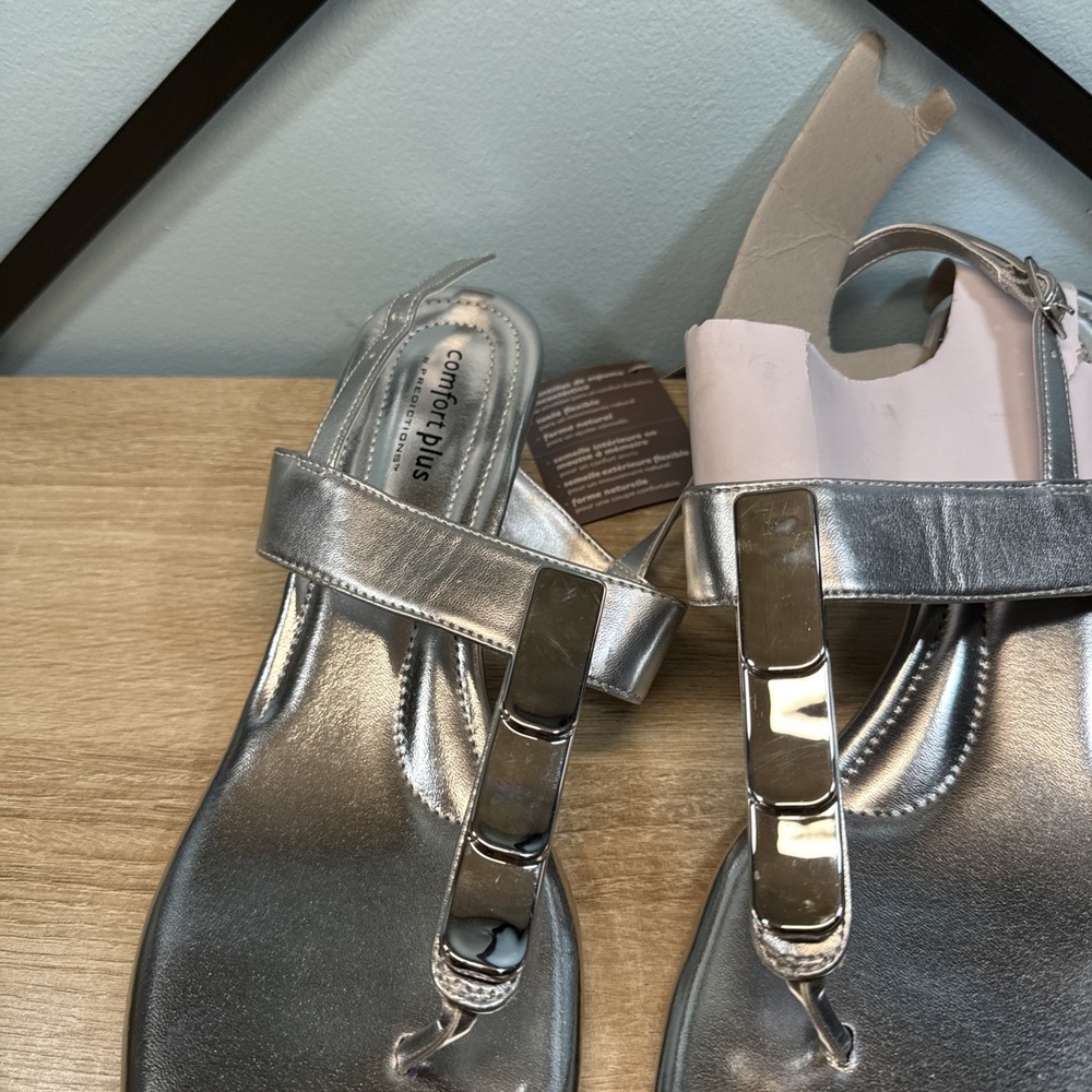 Dexflex Comfort WEDGE HEEL Silver Wedge Sandal Thong Shoe Women's Size 9